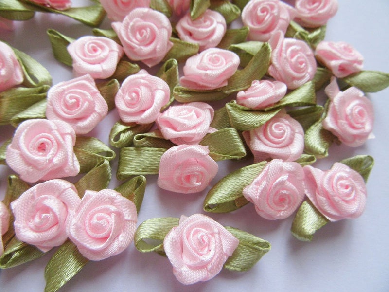 YYCRAFT Pack of 100 pcs Pink Satin Ribbon Rose w/Leaf Wedding Bride Appliques/Craft - Image 1